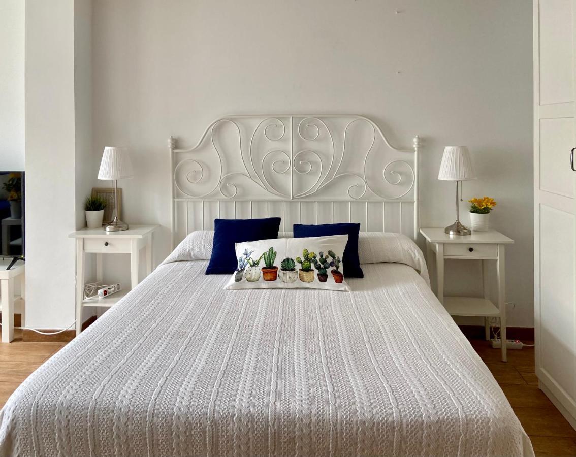 El Galeon Apartment รีบาเดโอ ภายนอก รูปภาพ